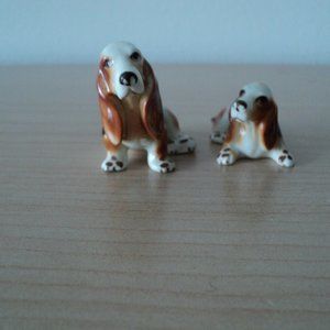 Miniature Beagle Figurines - Vintage